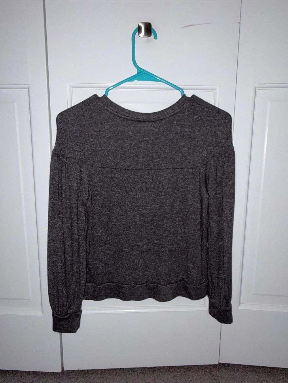Girl’s Long Sleeve Crewneck Top - Grayish Black